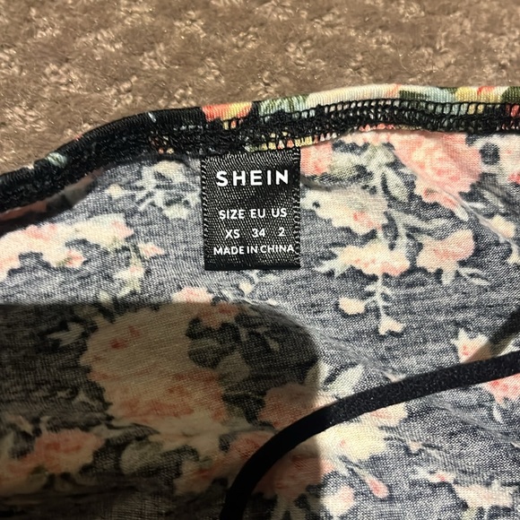 Free with any purchase - Picture 2 of 2